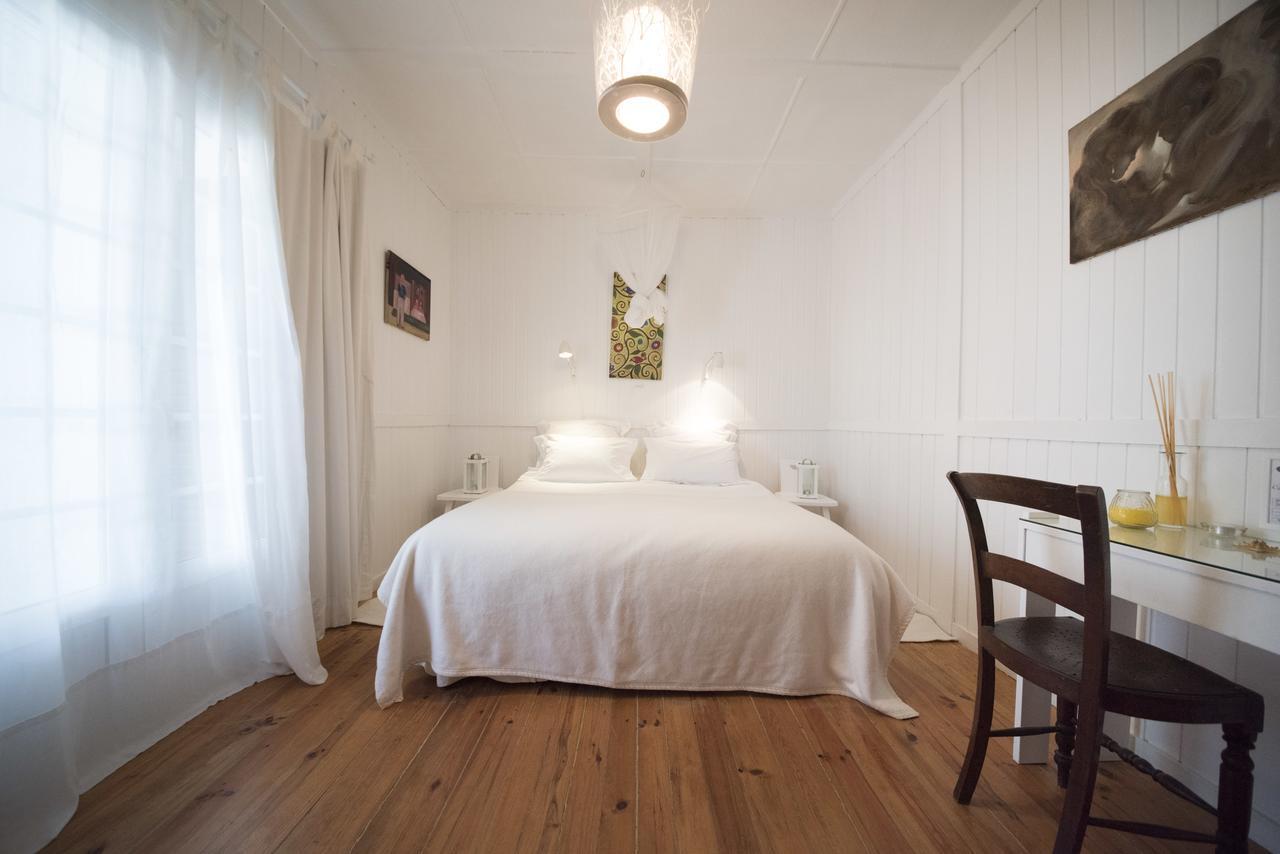 Small Double Room,653503401:JPEG